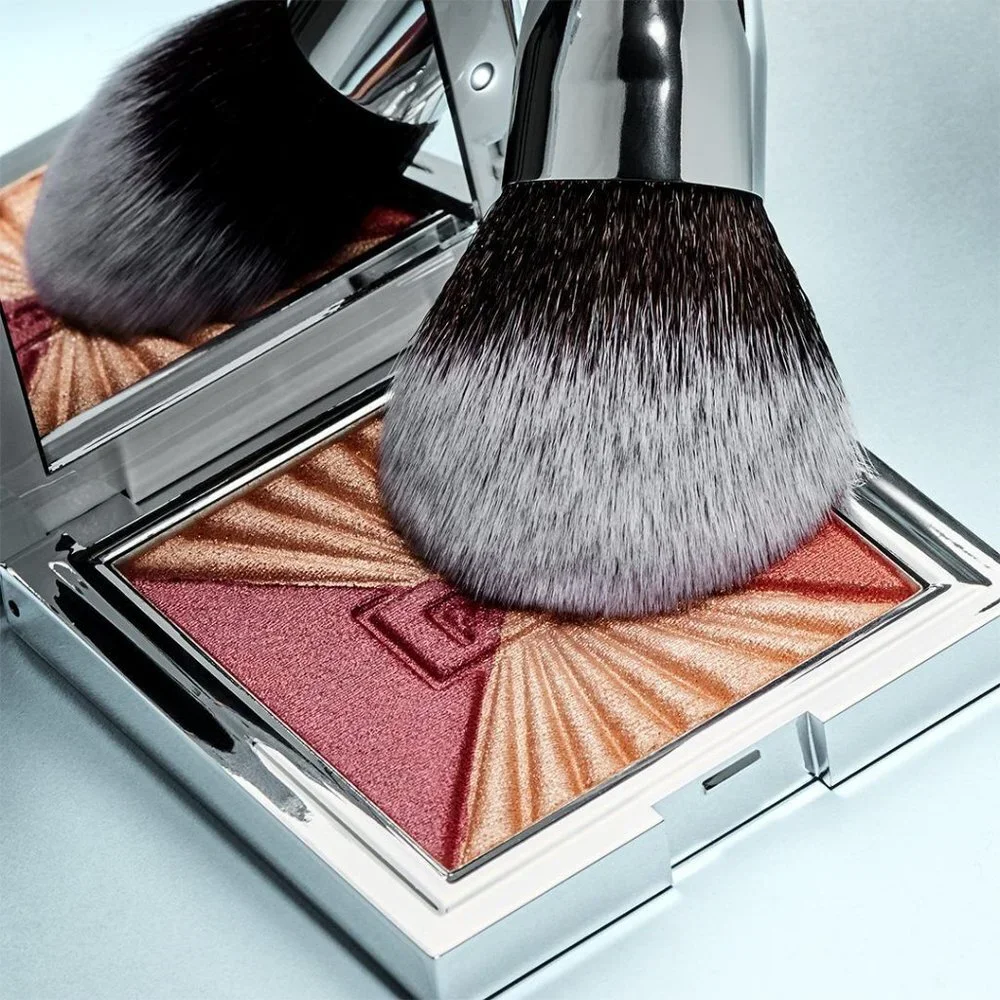 PUR Out of the Blue Light Up Blush Vanity Palette